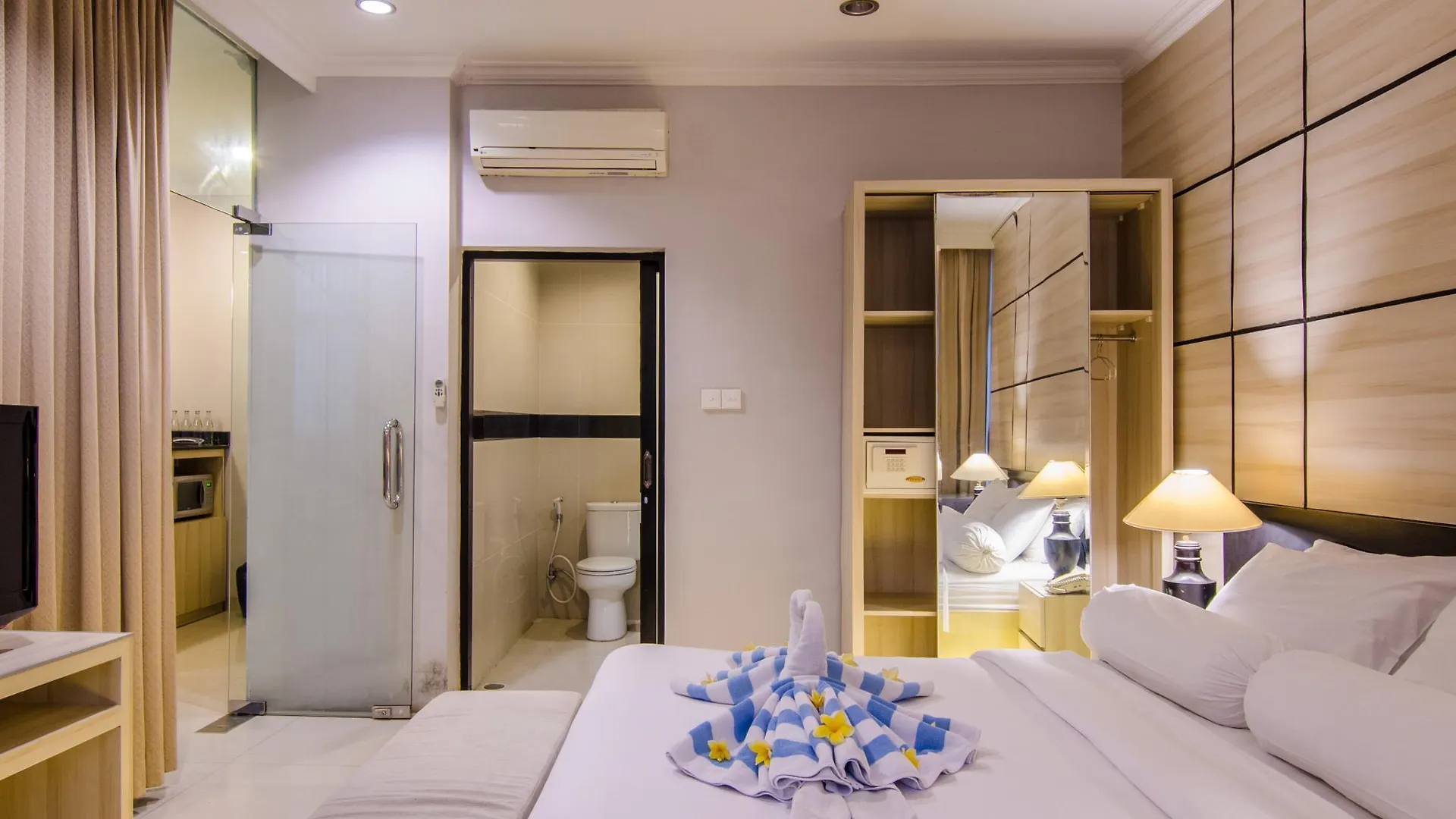 Agung Putra Hotel & Apartment Kuta  2*, Kuta (Bali)